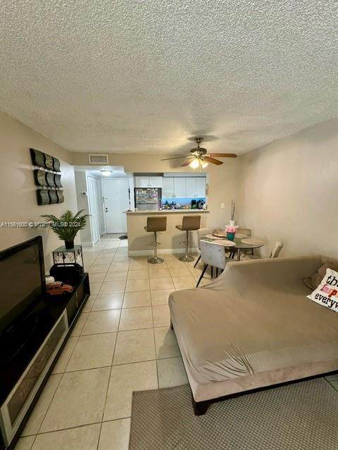 https://bt-photos.global.ssl.fastly.net/miami/orig_boomver_1_A11561600-2.jpg