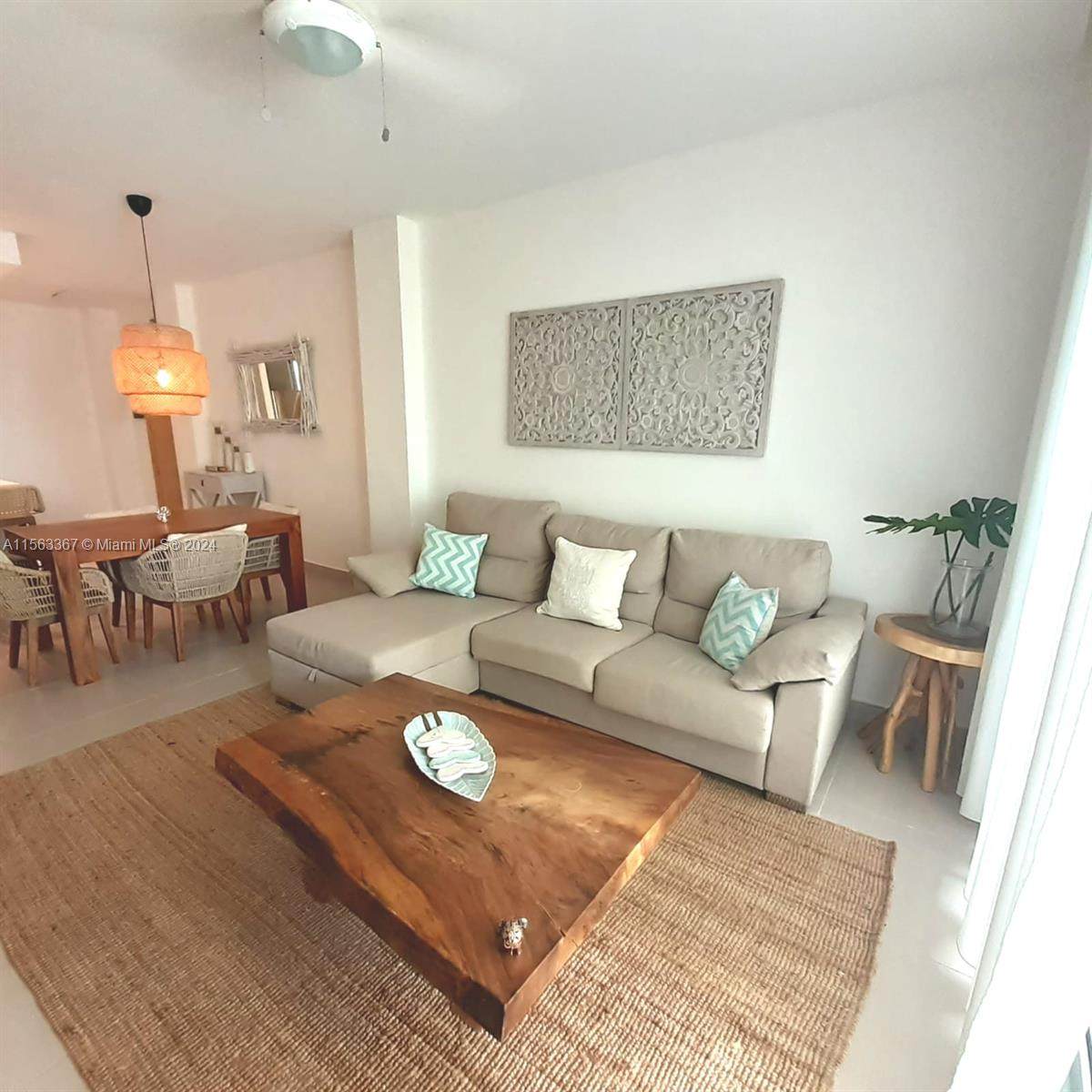3 El Beach Garden - Photo 1