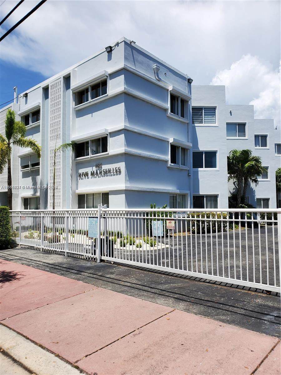 1185 Marseille Dr - Photo 1