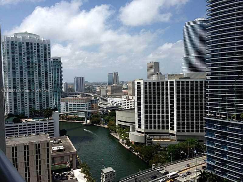 https://bt-photos.global.ssl.fastly.net/miami/orig_boomver_1_A11565531-2.jpg