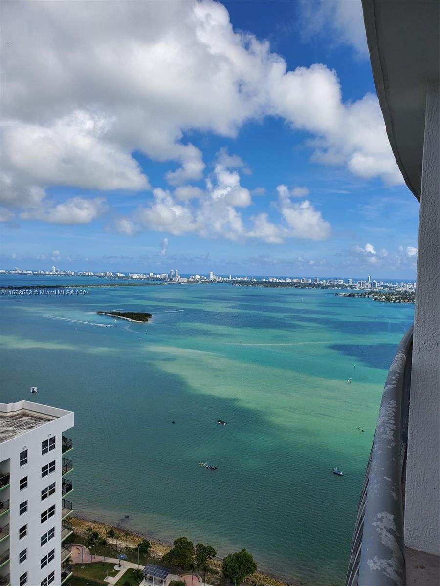 1750 Bayshore Dr - Photo 1