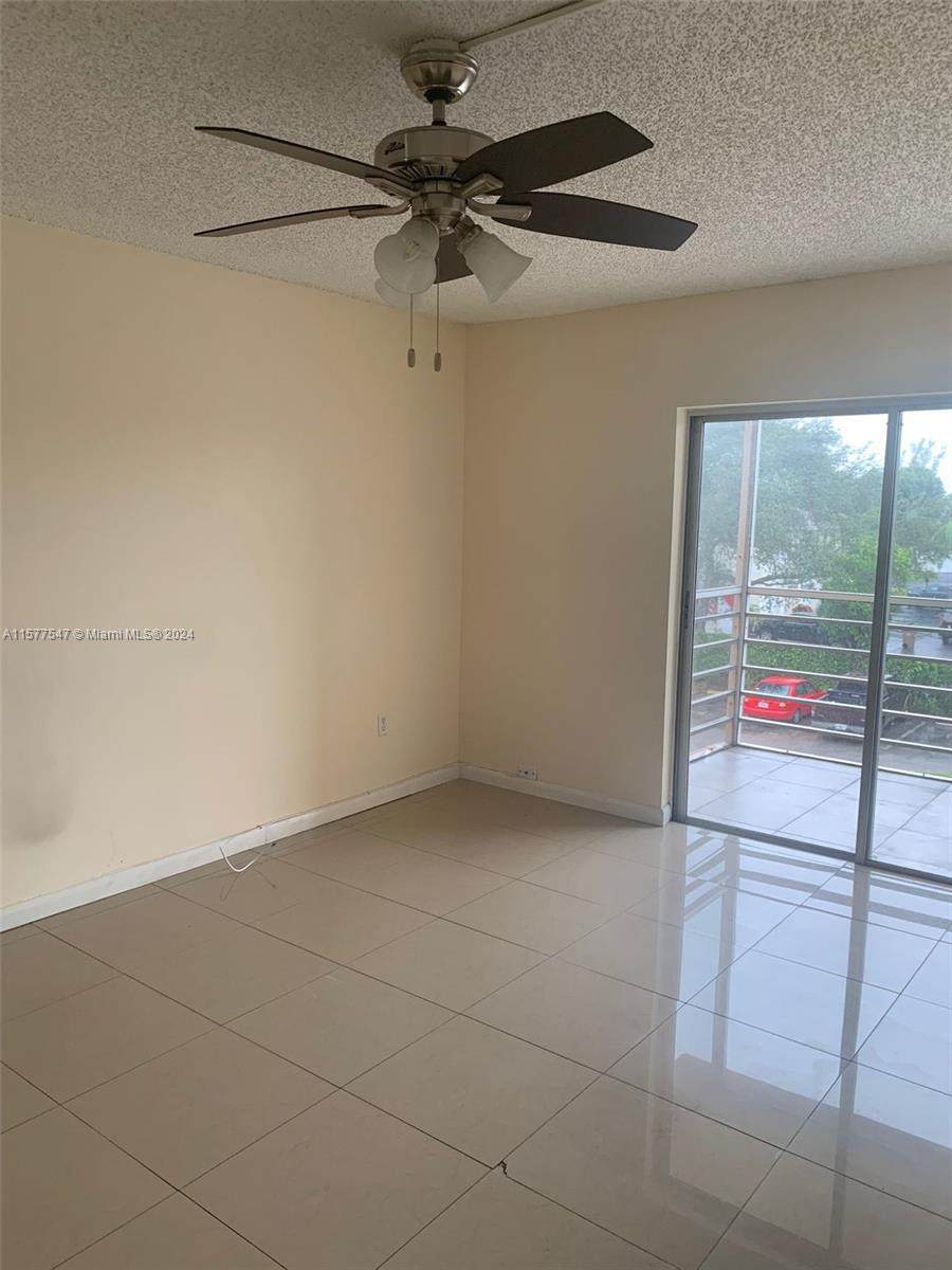 https://bt-photos.global.ssl.fastly.net/miami/orig_boomver_1_A11577547-2.jpg