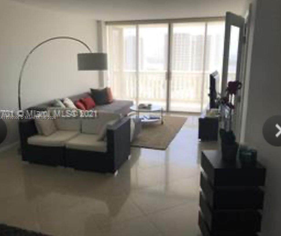 18800 29 - Photo 1
