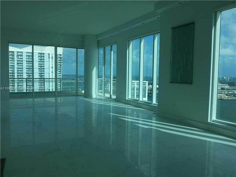 https://bt-photos.global.ssl.fastly.net/miami/orig_boomver_1_A11596535-2.jpg