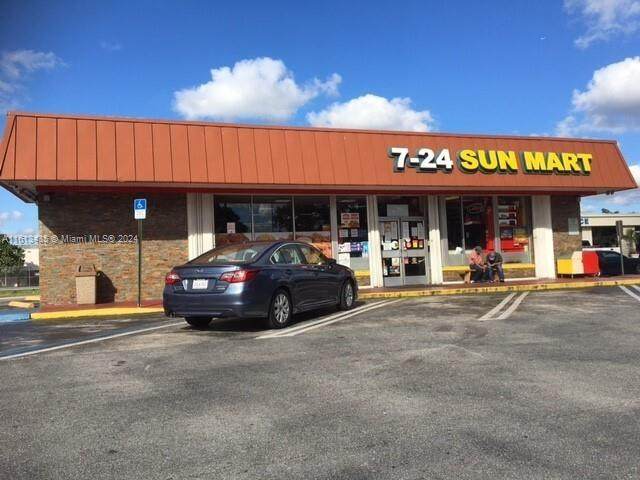 7811 Sample Rd - Photo 1