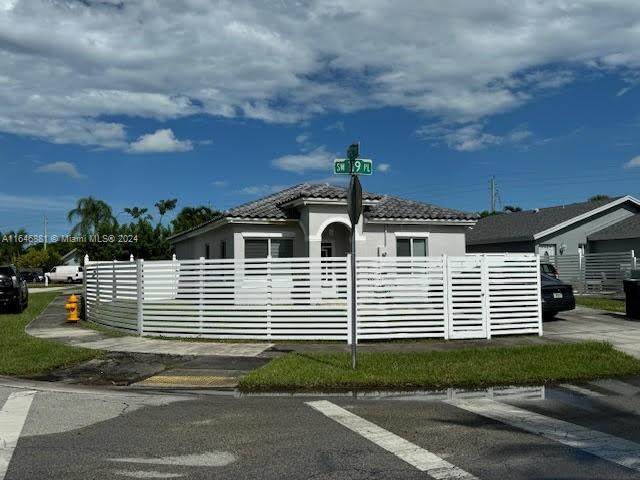 19219 119th Pl - Photo 1