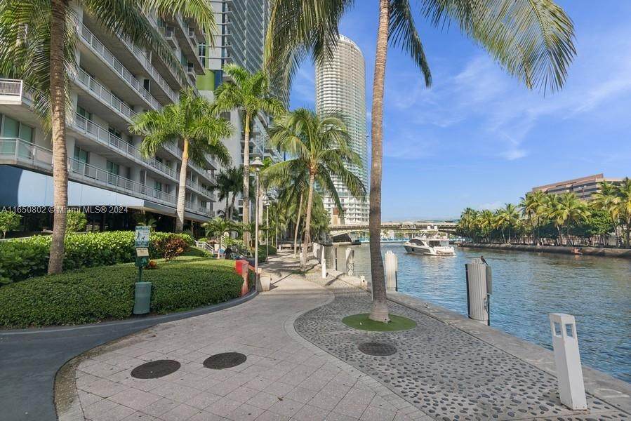 https://bt-photos.global.ssl.fastly.net/miami/orig_boomver_1_A11650802-2.jpg