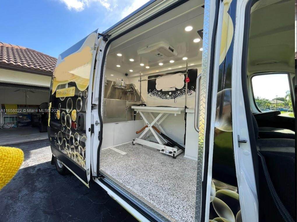 https://bt-photos.global.ssl.fastly.net/miami/orig_boomver_1_A11658022-2.jpg