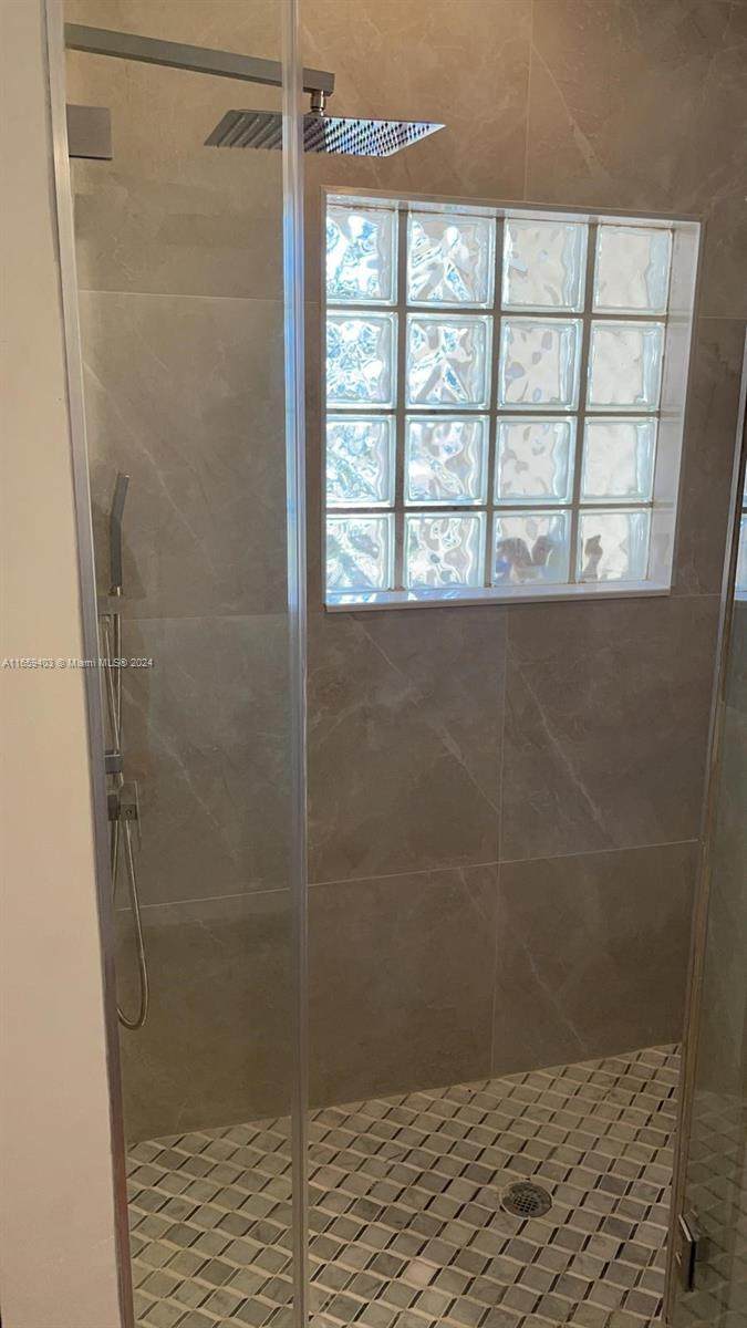 5417 184th St - Photo 1