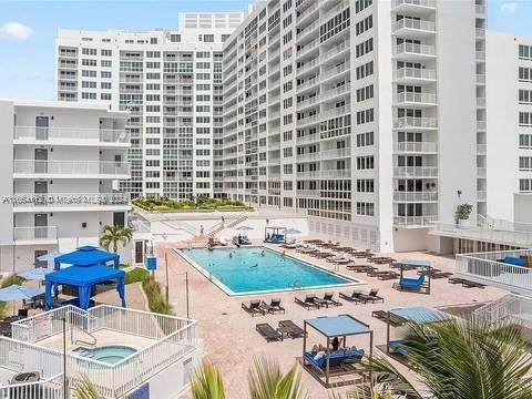 5401 Collins Ave - Photo 1