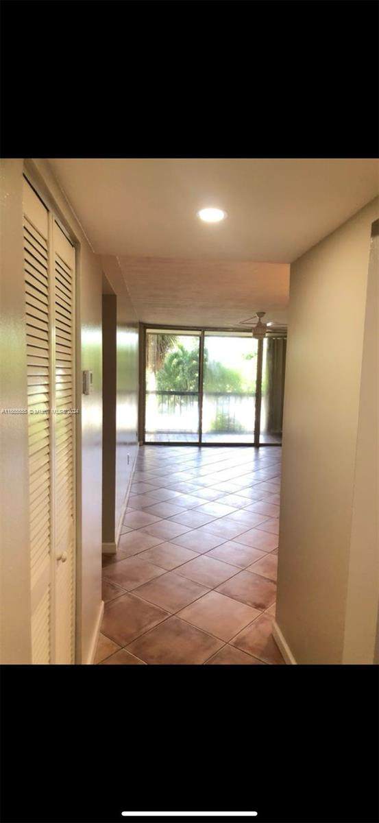 https://bt-photos.global.ssl.fastly.net/miami/orig_boomver_1_A11665655-2.jpg