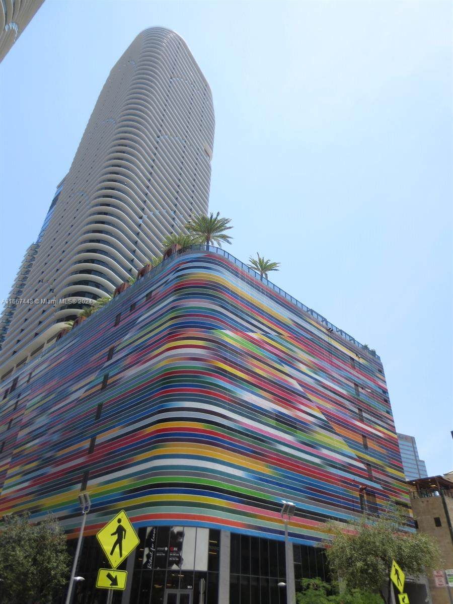 https://bt-photos.global.ssl.fastly.net/miami/1280_boomver_1_A11667443-2.jpg