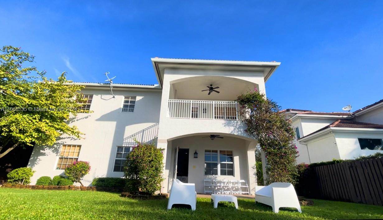 https://bt-photos.global.ssl.fastly.net/miami/1280_boomver_1_A11668135-2.jpg