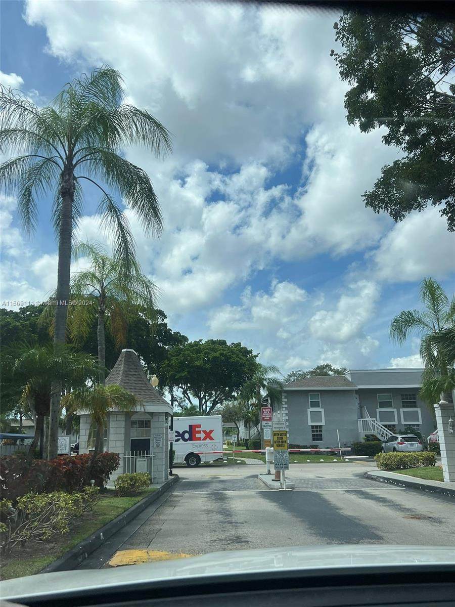 https://bt-photos.global.ssl.fastly.net/miami/orig_boomver_1_A11669111-2.jpg