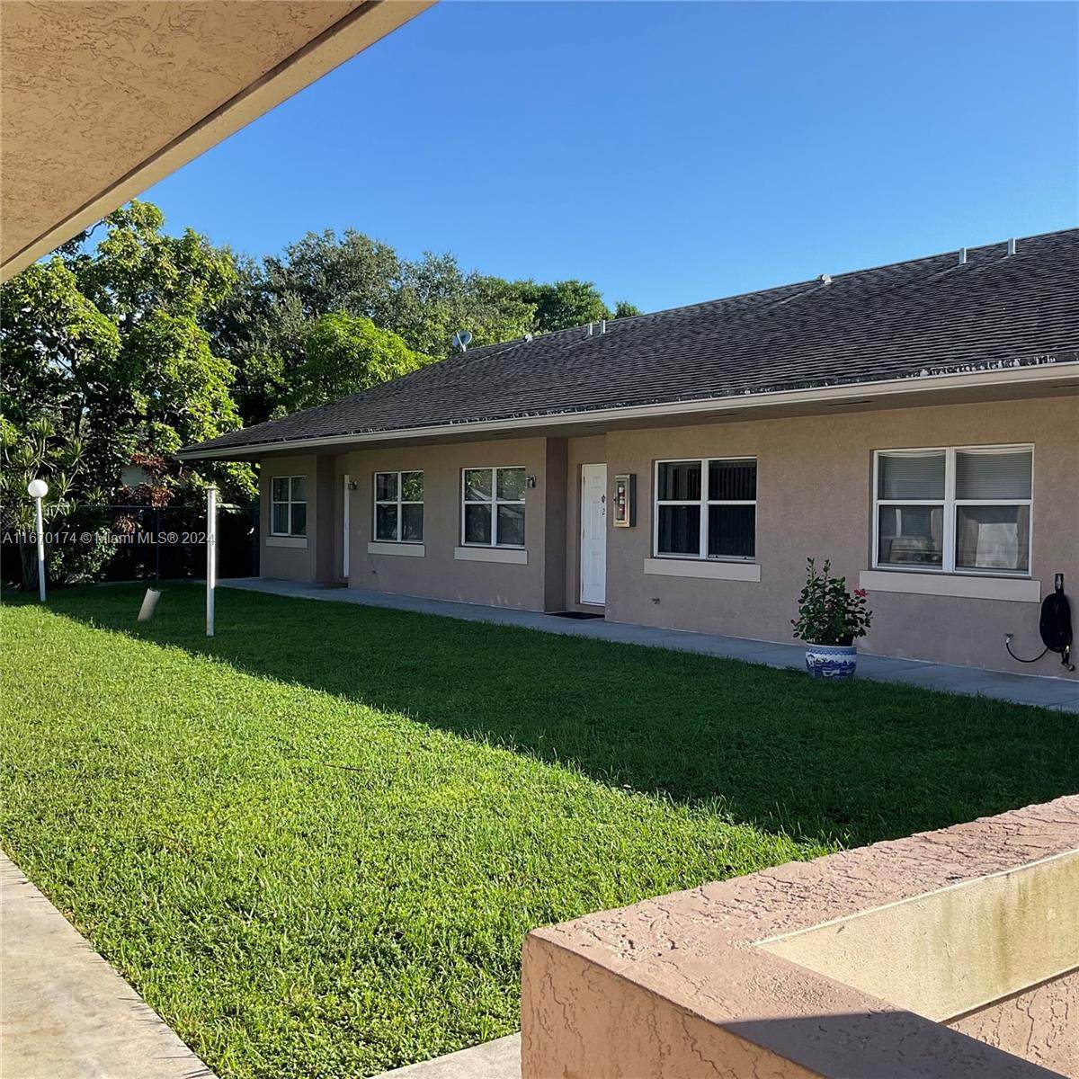 5815 Polk St - Photo 1