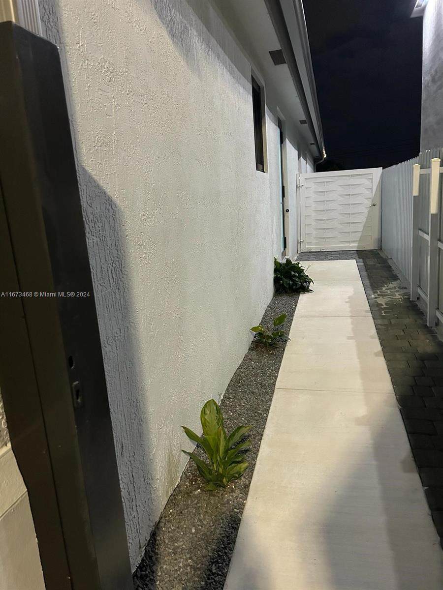 https://bt-photos.global.ssl.fastly.net/miami/orig_boomver_1_A11673468-2.jpg