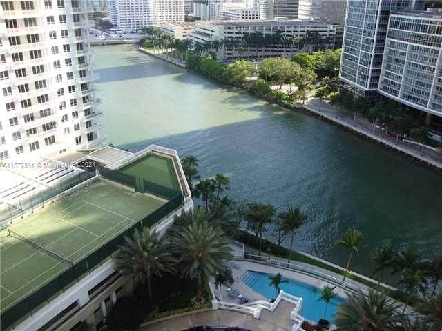 https://bt-photos.global.ssl.fastly.net/miami/orig_boomver_1_A11677901-2.jpg