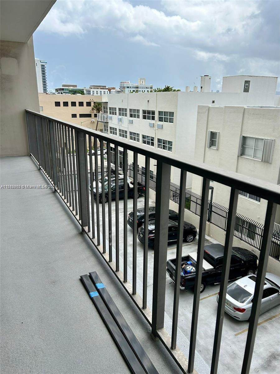 https://bt-photos.global.ssl.fastly.net/miami/1280_boomver_1_A11688462-2.jpg