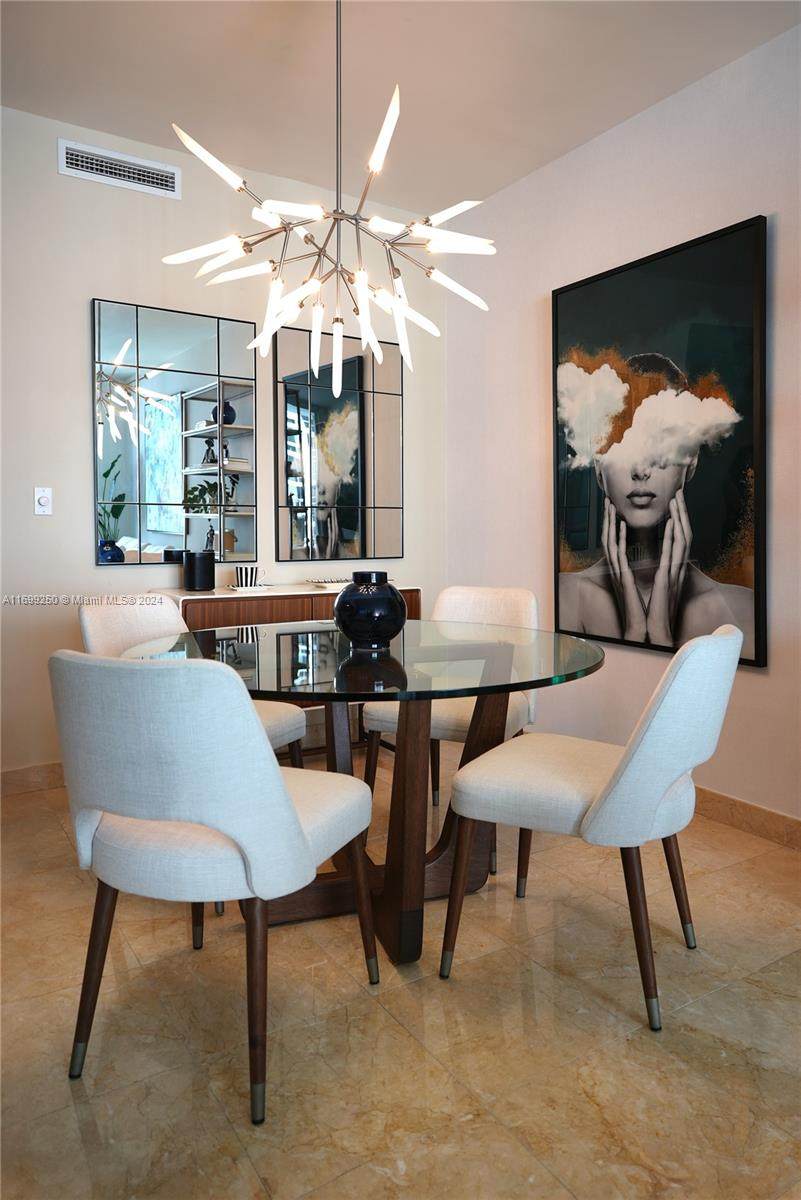 https://bt-photos.global.ssl.fastly.net/miami/1280_boomver_1_A11699250-2.jpg