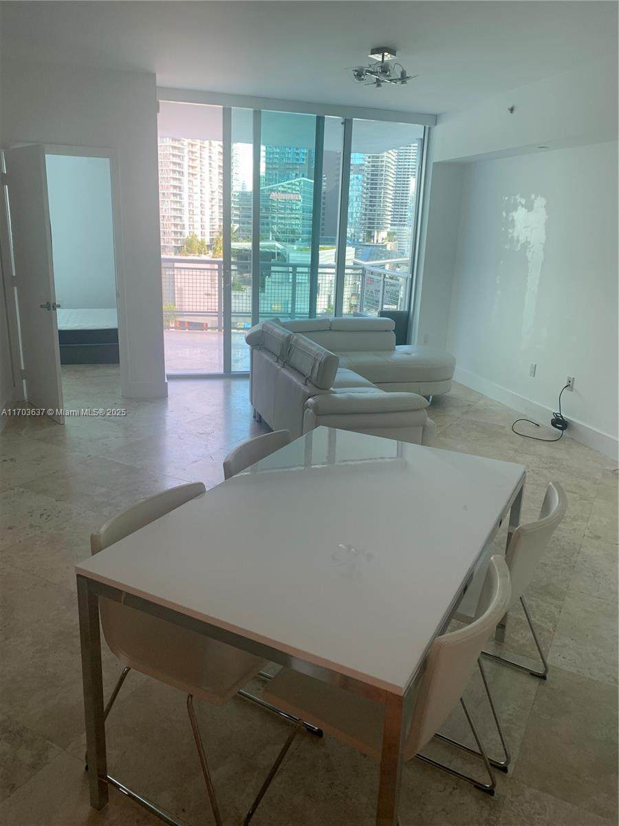 https://bt-photos.global.ssl.fastly.net/miami/orig_boomver_1_A11703637-2.jpg