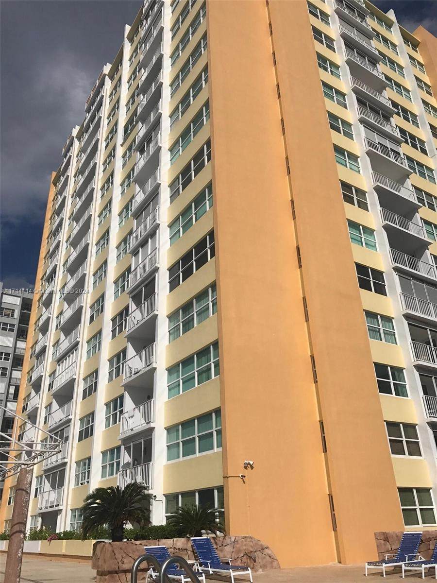 1410 Ocean Dr - Photo 1