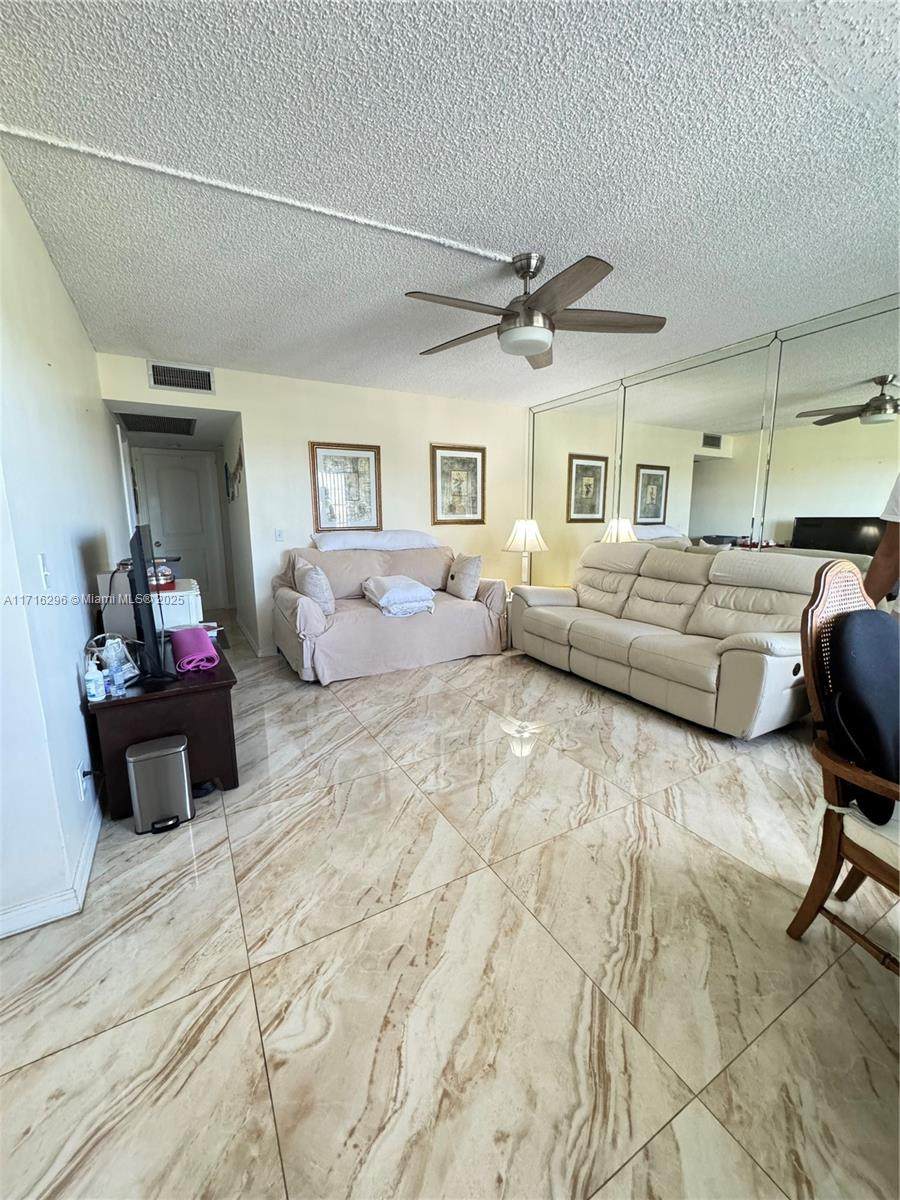 13355 9th Ct - Photo 1
