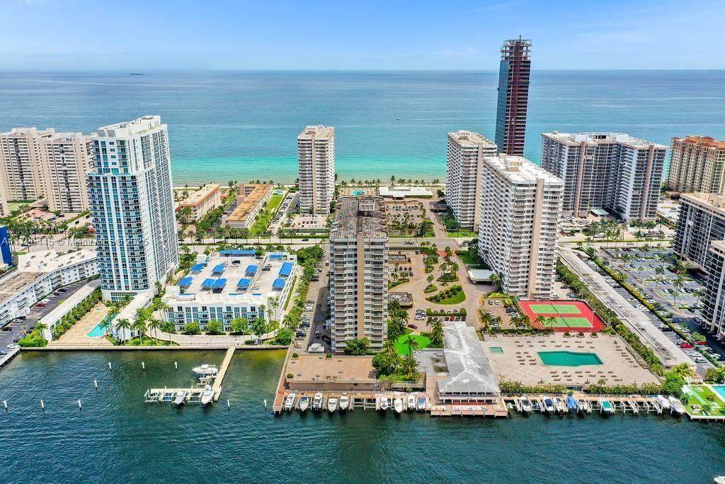 1965 Ocean Dr - Photo 1