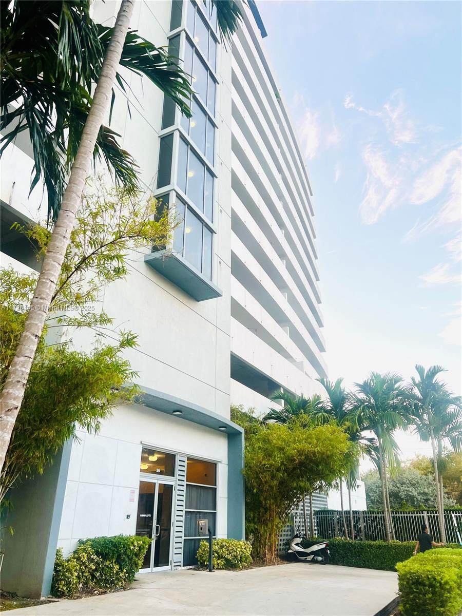 36 6th Ave - Photo 1
