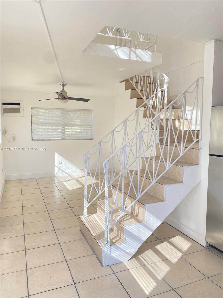 421 68th St - Photo 1
