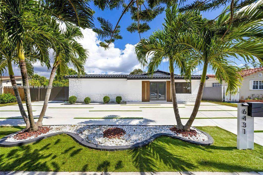6431 109th Ct - Photo 1