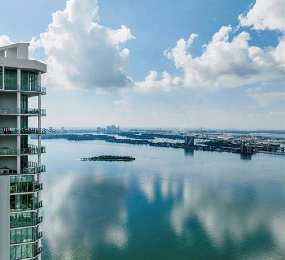 https://bt-photos.global.ssl.fastly.net/miami/orig_boomver_1_A11749977-2.jpg