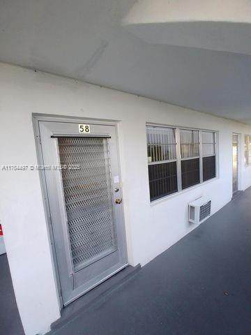 56 Canterbury - Photo 1