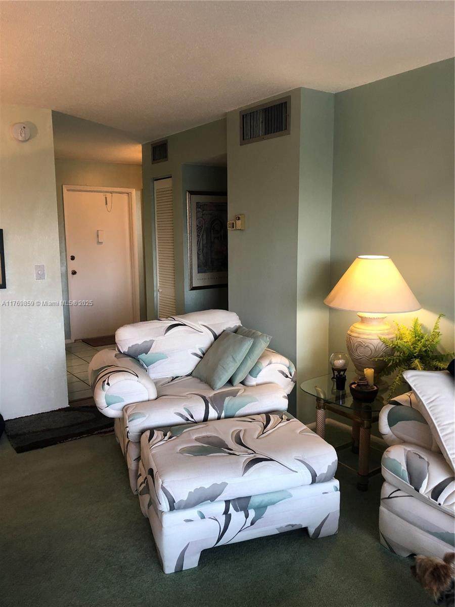 1000 14th Ave - Photo 1