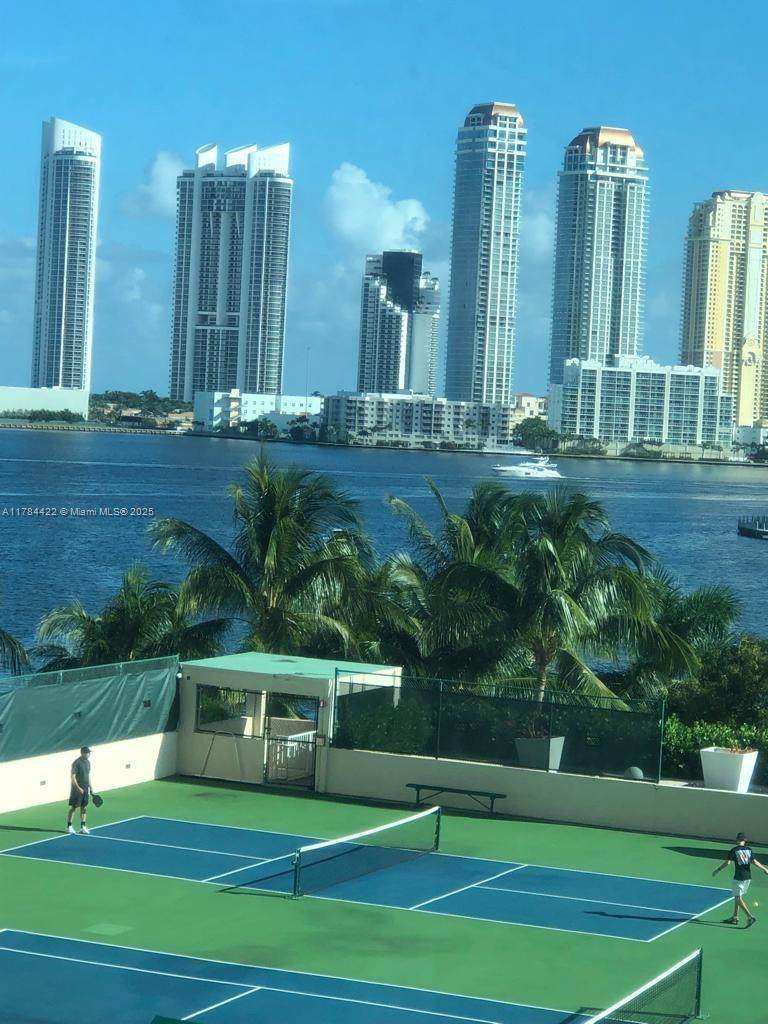 https://bt-photos.global.ssl.fastly.net/miami/orig_boomver_1_A11784422-2.jpg