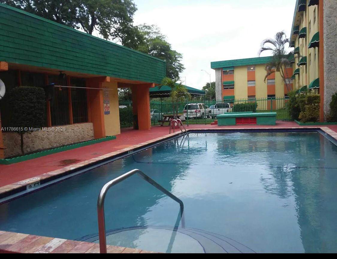 https://bt-photos.global.ssl.fastly.net/miami/orig_boomver_1_A11786615-2.jpg
