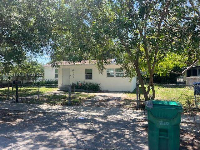 1864 88th Ter - Photo 1