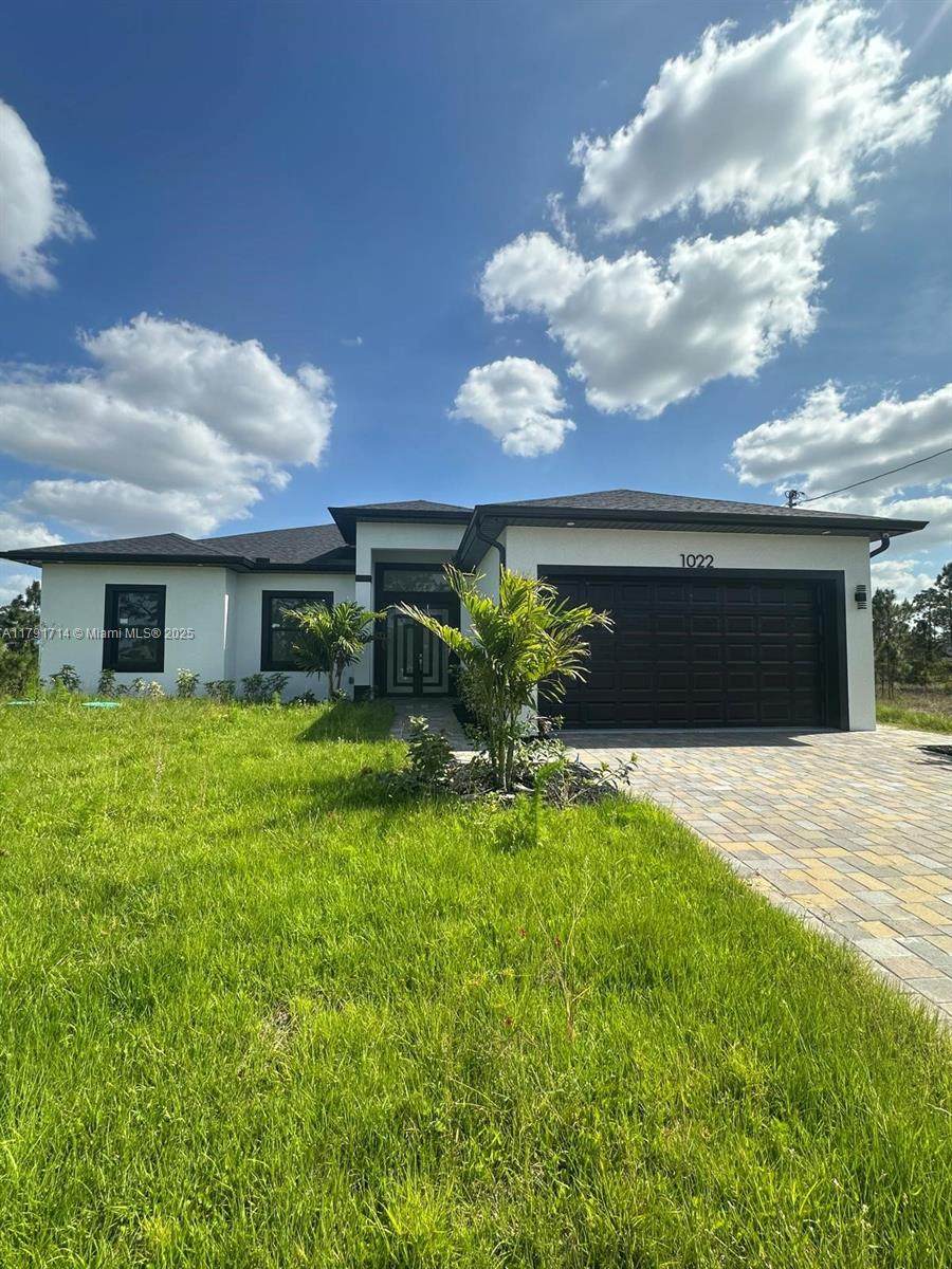 1022 Candleligth St - Photo 1