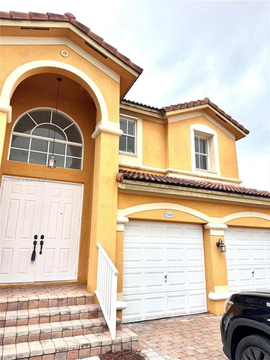 https://bt-photos.global.ssl.fastly.net/miami/orig_boomver_1_A11792055-2.jpg