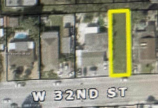 137 32 ST - Photo 1
