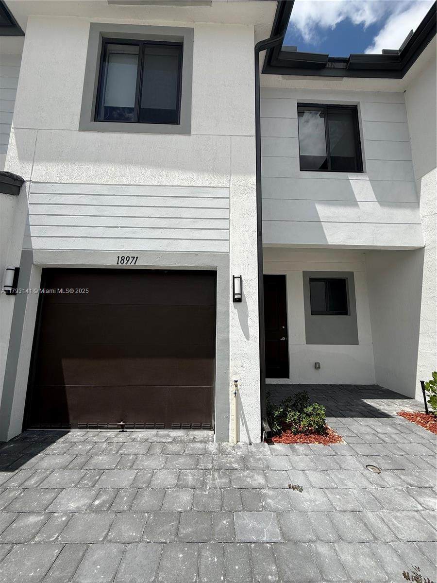 18971 345th Ter - Photo 1