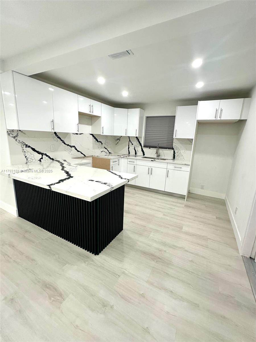 https://bt-photos.global.ssl.fastly.net/miami/1280_boomver_2_A11793188-2.jpg