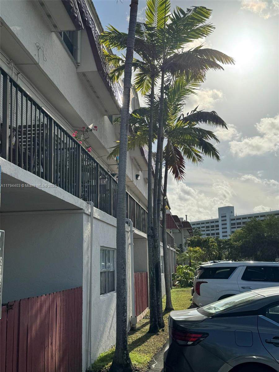 https://bt-photos.global.ssl.fastly.net/miami/orig_boomver_1_A11794403-2.jpg