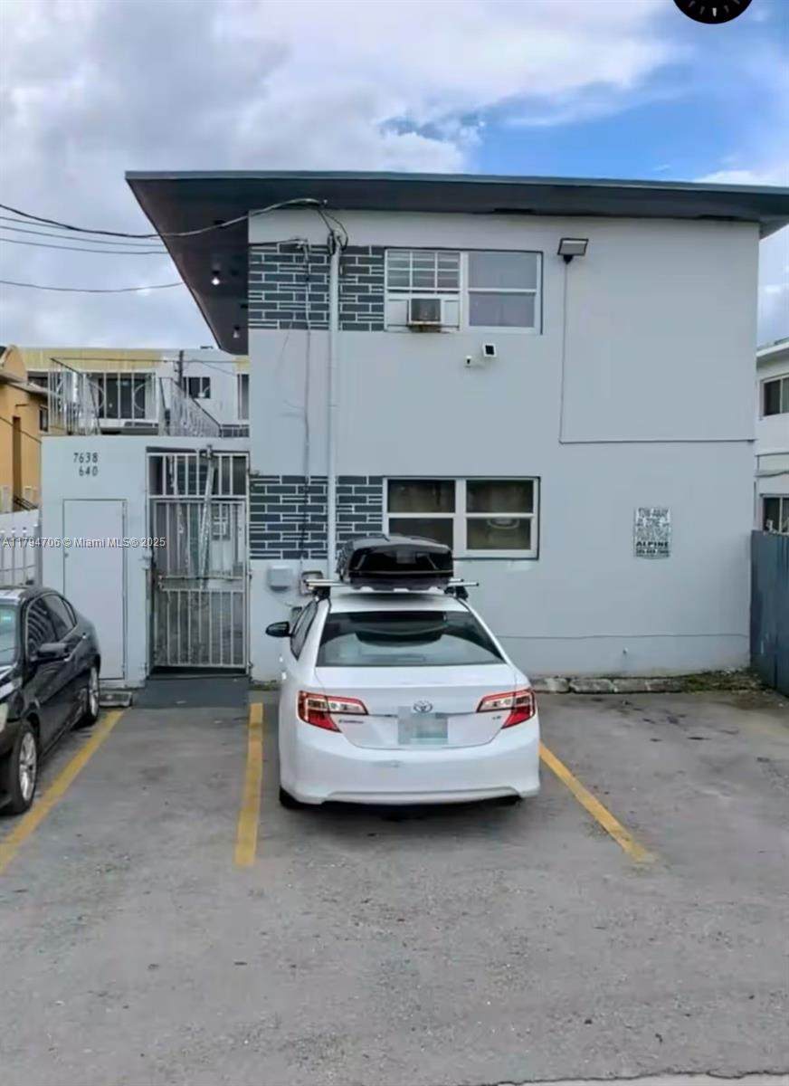 7638 Miami Avenue - Photo 1