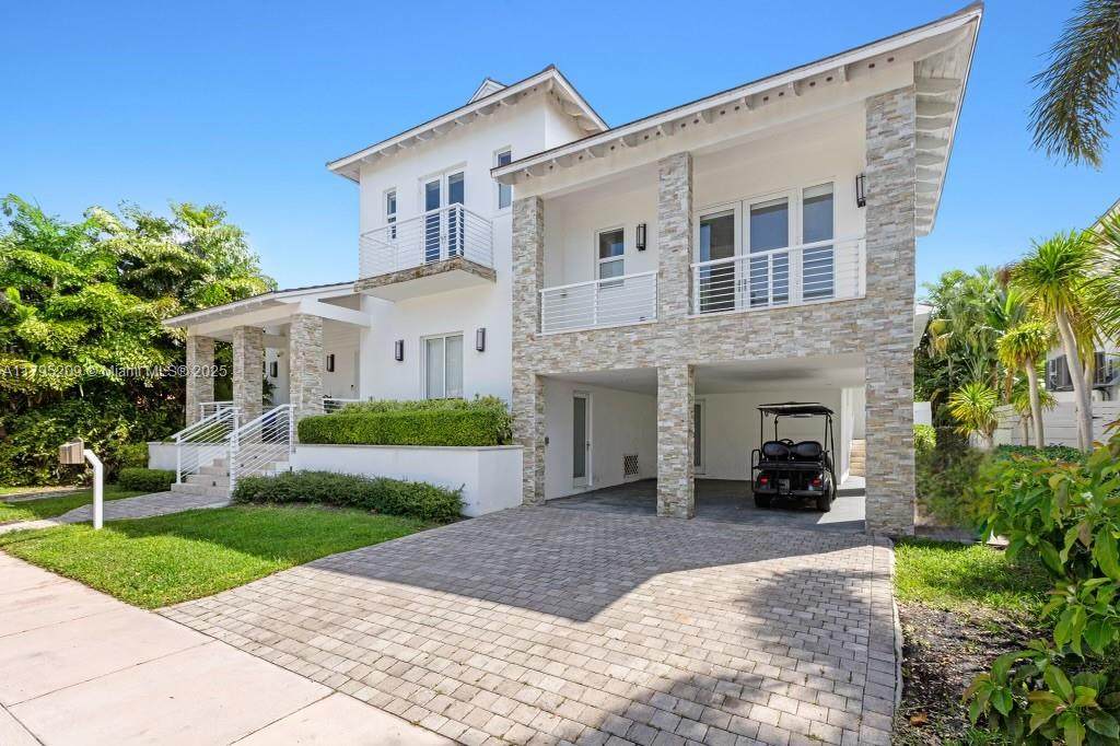 https://bt-photos.global.ssl.fastly.net/miami/orig_boomver_1_A11795209-2.jpg