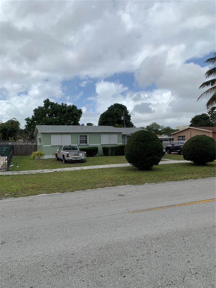 17200 Miami Ave - Photo 1