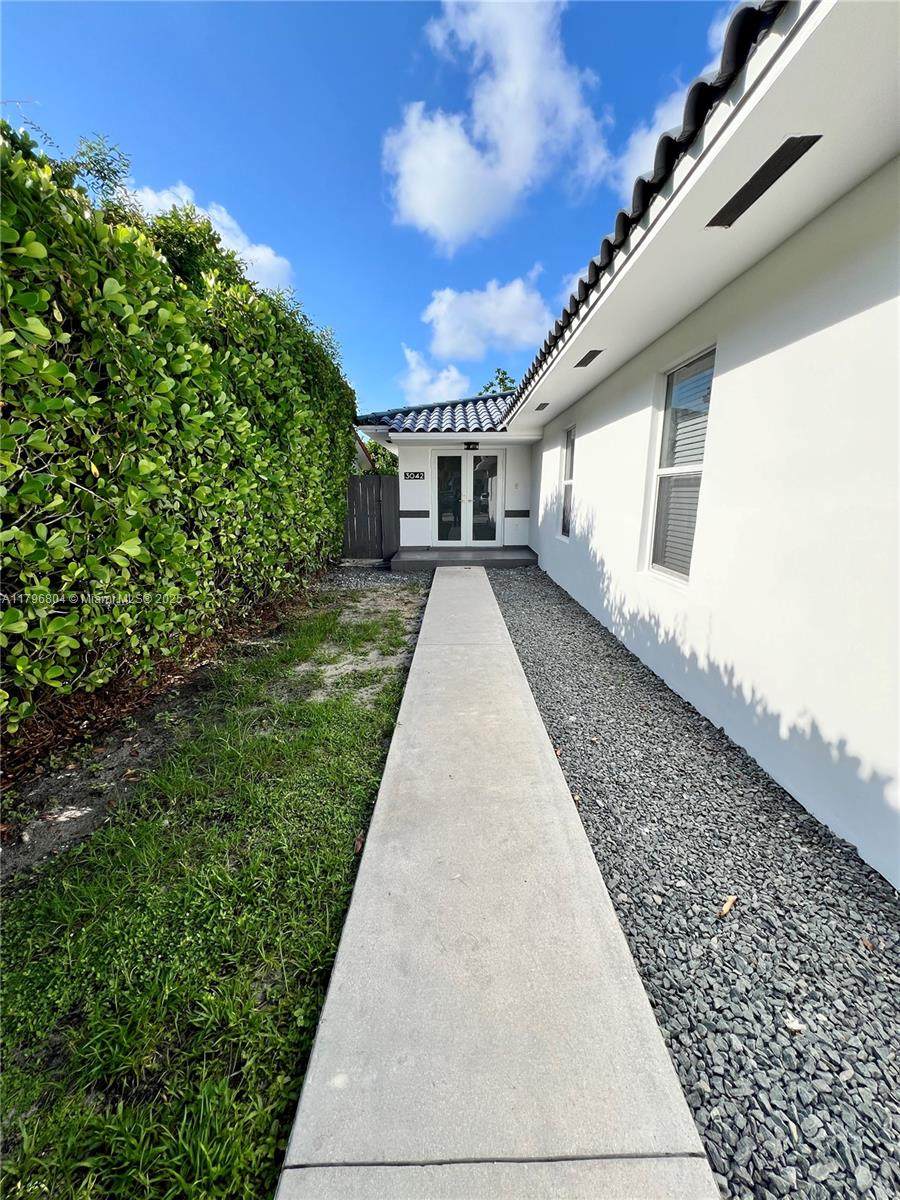https://bt-photos.global.ssl.fastly.net/miami/orig_boomver_1_A11796804-2.jpg