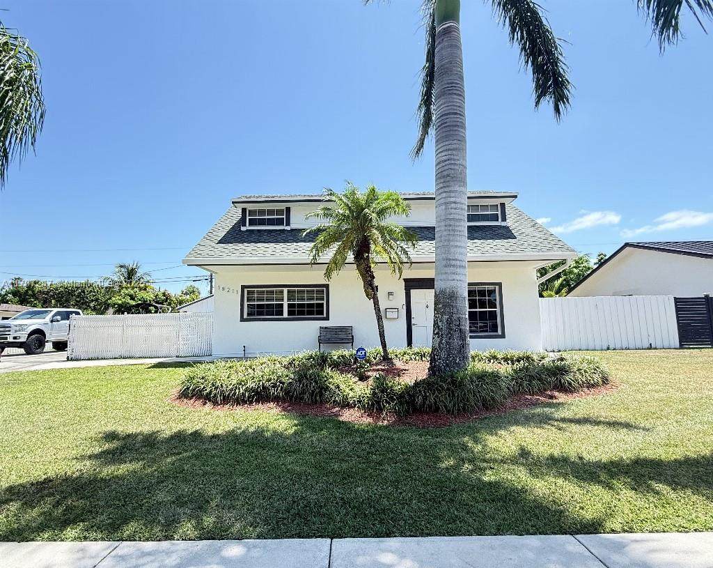 18211 95th Ct - Photo 1