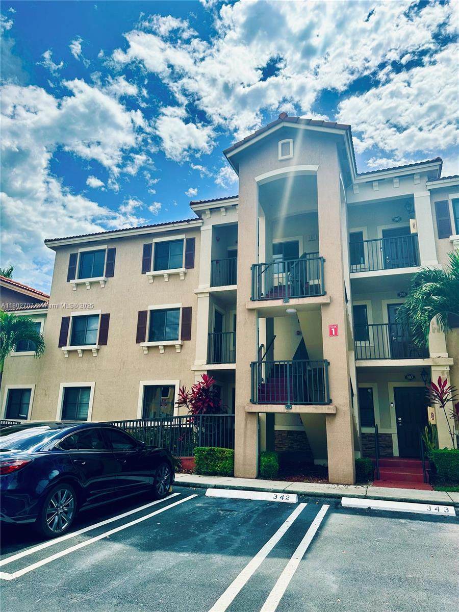22561 88th Pl - Photo 1