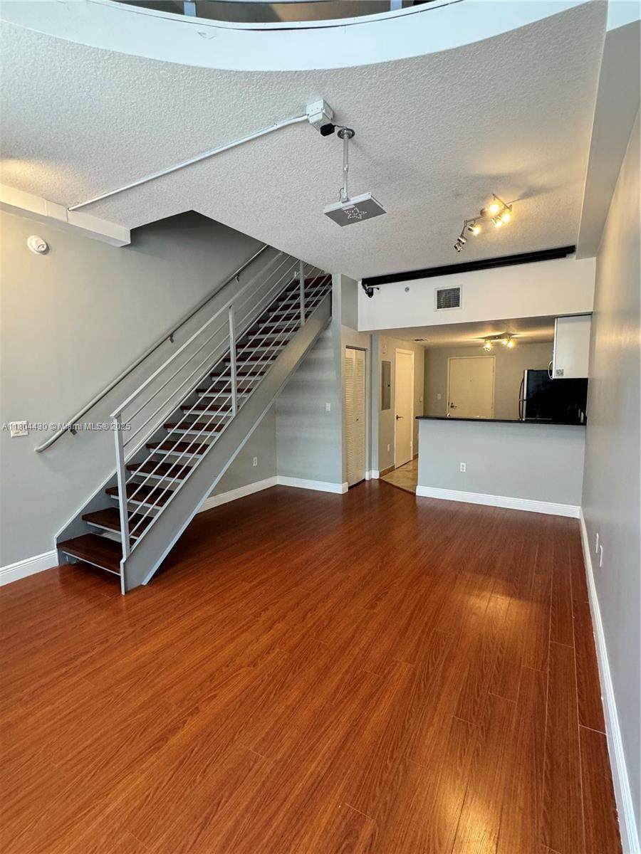 3339 Virginia St - Photo 1