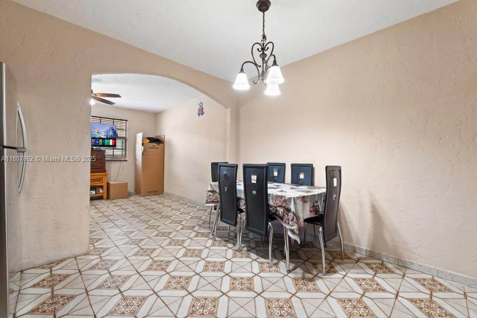 https://bt-photos.global.ssl.fastly.net/miami/orig_boomver_1_A11807862-2.jpg